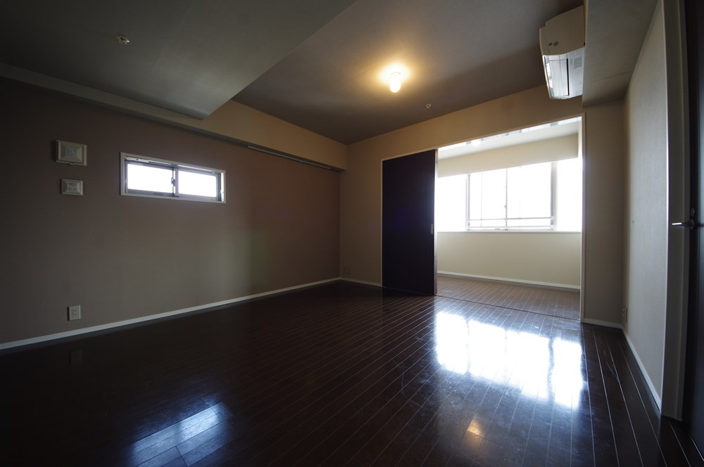 【居間・リビング】