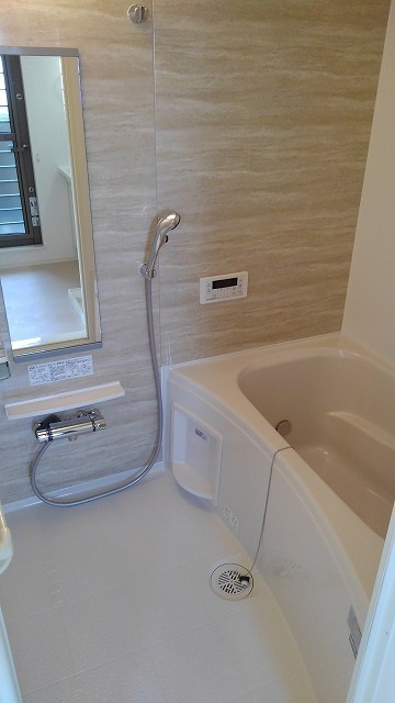 ネオ レクサス Ⅱの浴室