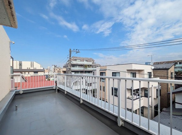 【バルコニー】