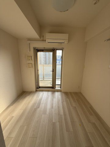 エスリードレジデンス大阪WESTの洋室