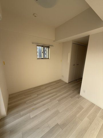 エスリードレジデンス大阪WESTの洋室