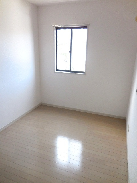 ルピナス御井【10,000円キャッシュバック対象物件】の寝室|使い勝手のいい寝室です