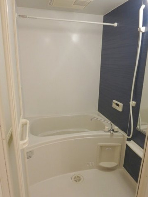 【浴室】 | メリディオ　Ｂ | ゆったり過ごせるお風呂です