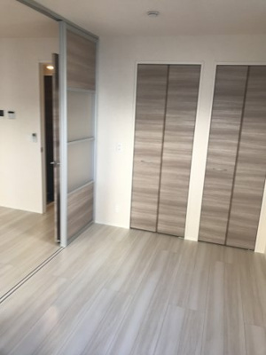 【洋室】 | メゾンスピカ