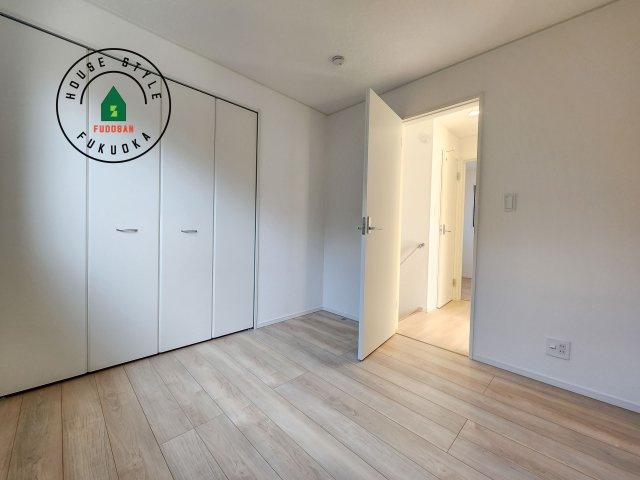 糟屋郡須恵町佐谷第1-2棟（1号棟）の内観：施工例|元気いっぱいのお子様が活躍するお部屋です。