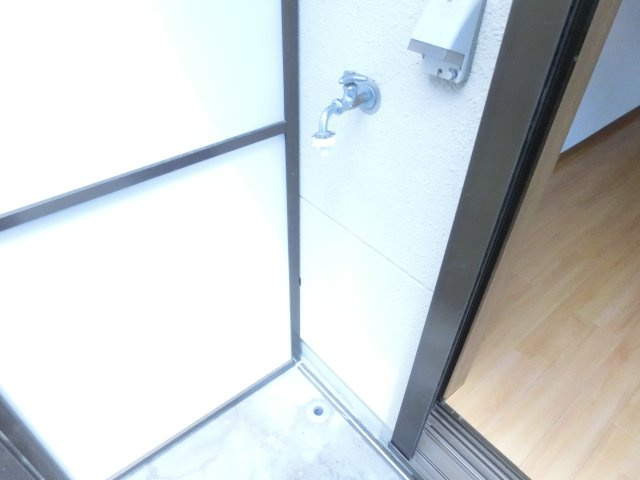 キャッスル小平の設備|洗濯機置き場です