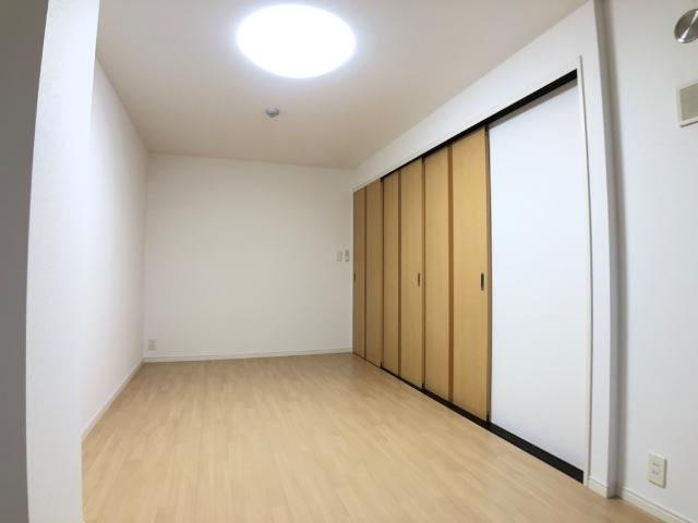 フレアマンションⅡの洋室