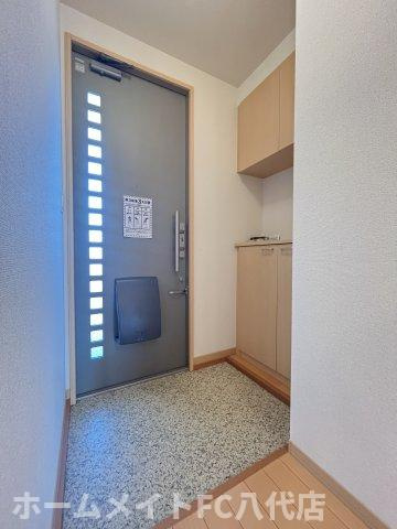 メゾンボヌールAの玄関