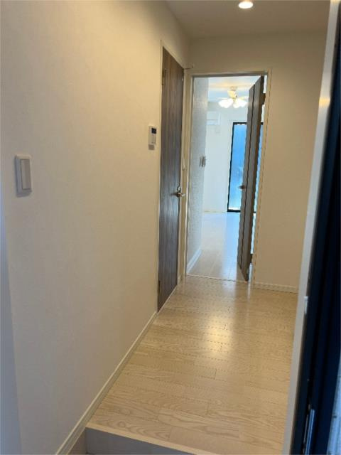 川崎市多摩区菅野戸呂のアパートの玄関