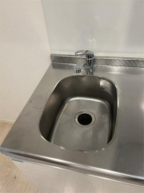 川崎市多摩区菅野戸呂のアパートのキッチン