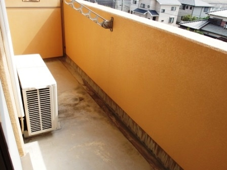 アネックス橋目のバルコニー