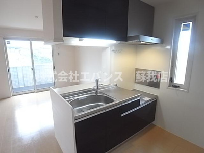 【キッチン】 | ひばりパークＢ | コンパクトなキッチンで掃除もラクラク