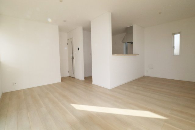 須賀川市日向町　　　１号棟　　　西袋1小学校、西袋中学区の居間・リビング|※同社施工例
