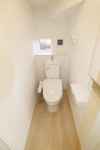 須賀川市日向町　　　１号棟　　　西袋1小学校、西袋中学区の洗面所|※同社施工例
