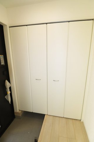 須賀川市日向町　　　１号棟　　　西袋1小学校、西袋中学区の洋室|※同社施工例
