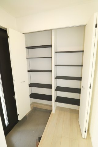 須賀川市日向町　　　１号棟　　　西袋1小学校、西袋中学区の洋室|※同社施工例
