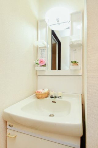 ヒルズ司Ⅰの独立洗面台|※同じ間取りタイプの違う号室の写真です。