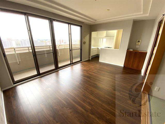 【居間・リビング】の画像