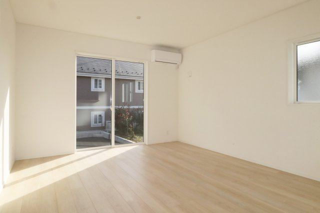 須賀川市日向町　　　3号棟　　　西袋1小学校、西袋中学区の居間・リビング|※同社施工例
