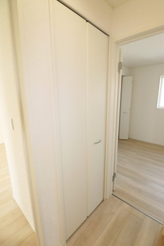 須賀川市日向町　　　3号棟　　　西袋1小学校、西袋中学区の収納|※同社施工例
