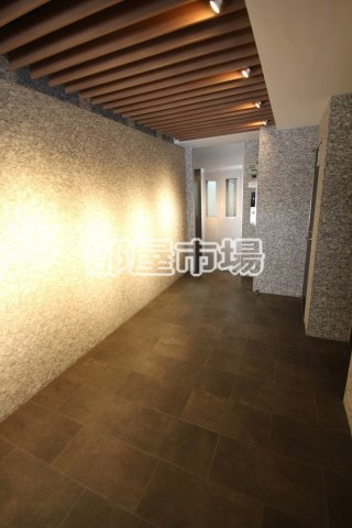 千代田区外神田３丁目の賃貸マンションのロビー