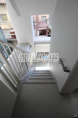 千代田区外神田３丁目の賃貸マンションのその他共用部分|共用階段