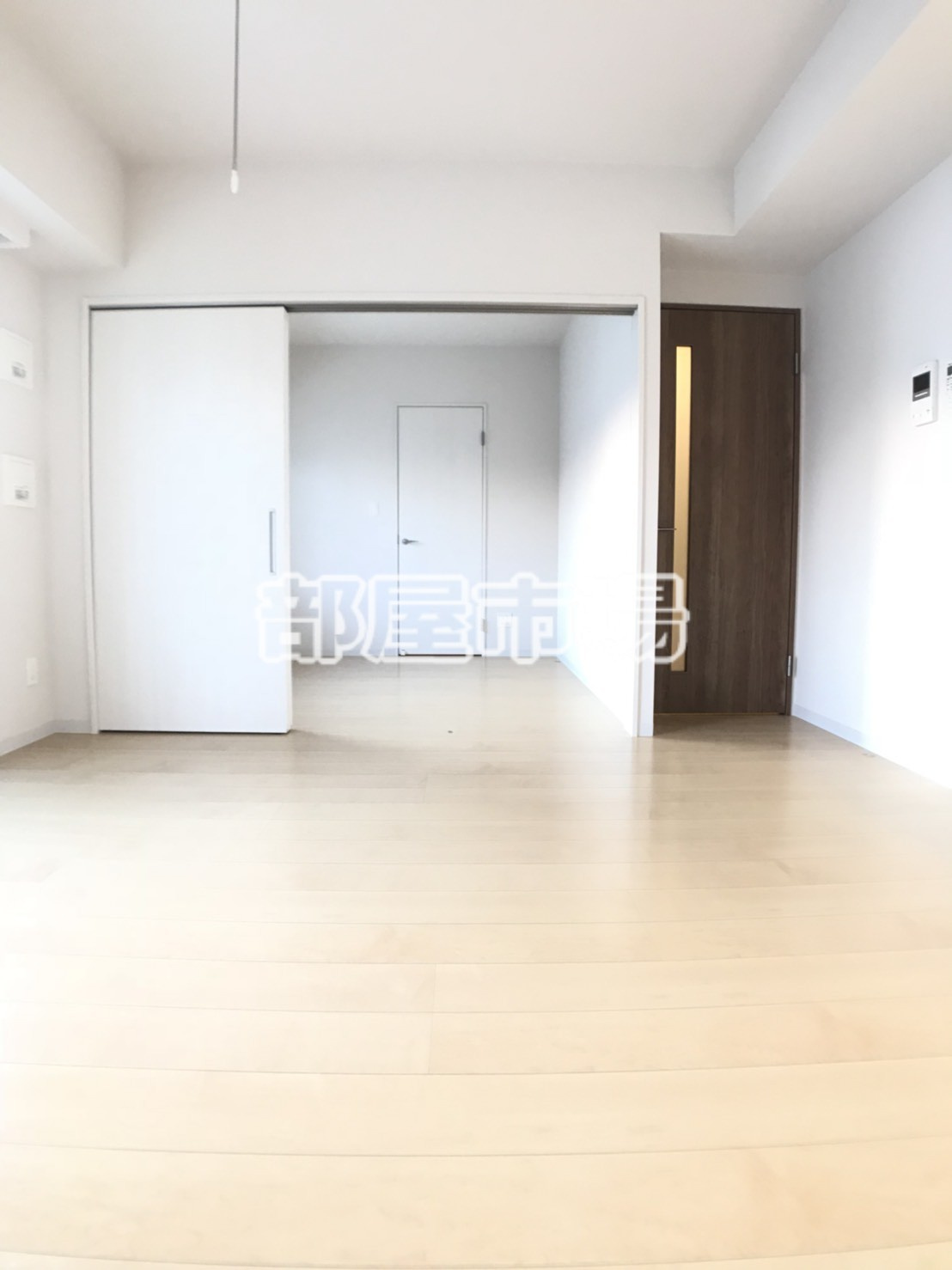 千代田区外神田３丁目の賃貸マンションの居間・リビング