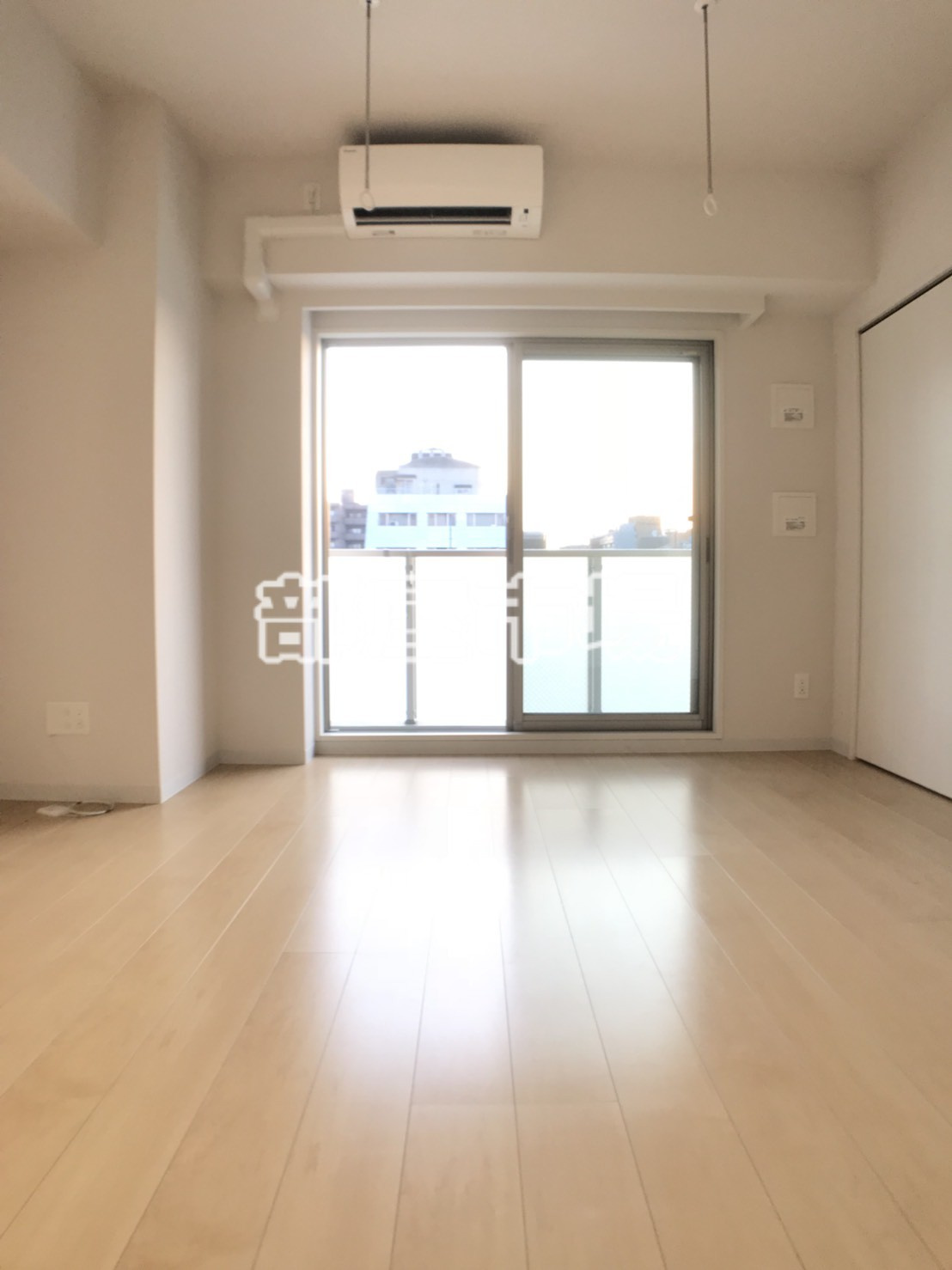 千代田区外神田３丁目の賃貸マンションの居間・リビング