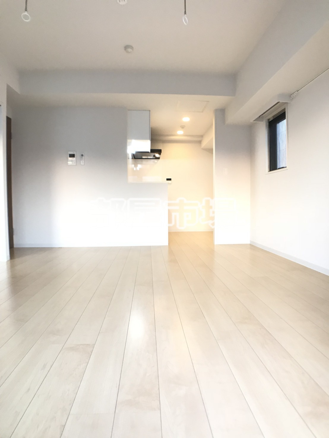 千代田区外神田３丁目の賃貸マンションの居間・リビング