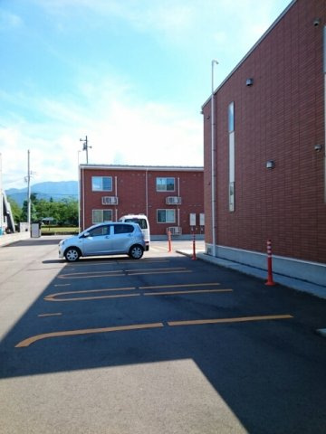 メゾン　大泉　Ⅰの駐車場