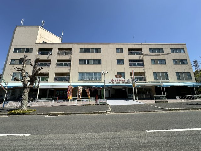 マンション・明舞バザールの外観
