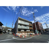 アイナ ルアナ ウルの画像