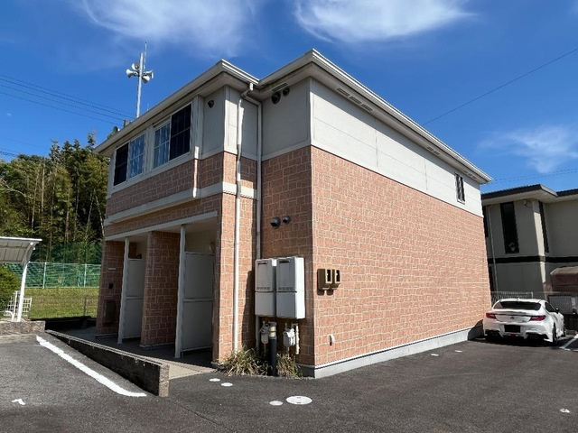 クレールヒルズ・エム