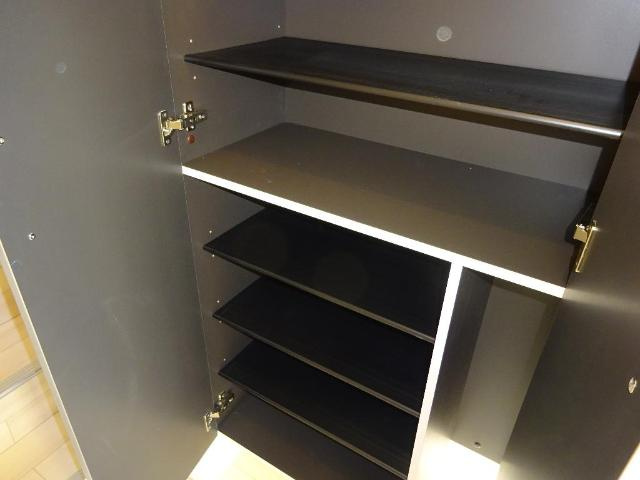 グランディール　Ⅱの収納|下駄箱