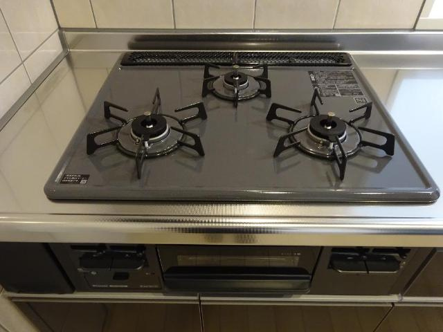 グランディール　Ⅱの設備|3口ガスコンロ