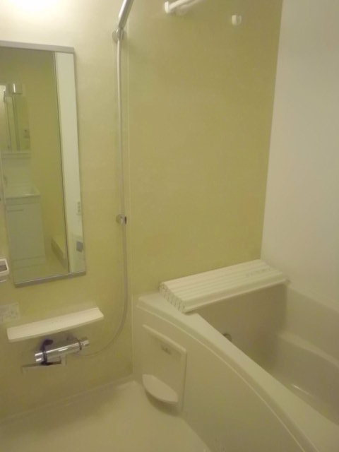 メゾン・ド・港南台の浴室