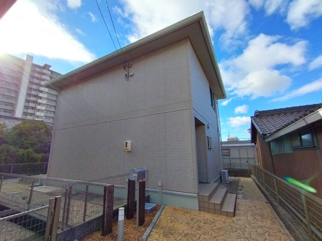 レスポワールA棟の外観