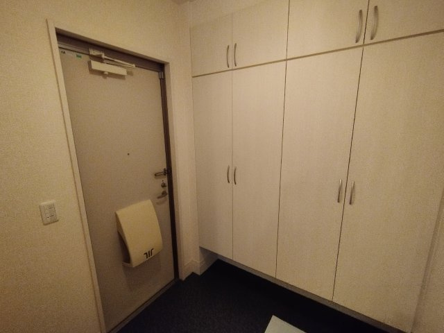 レスポワールA棟の玄関