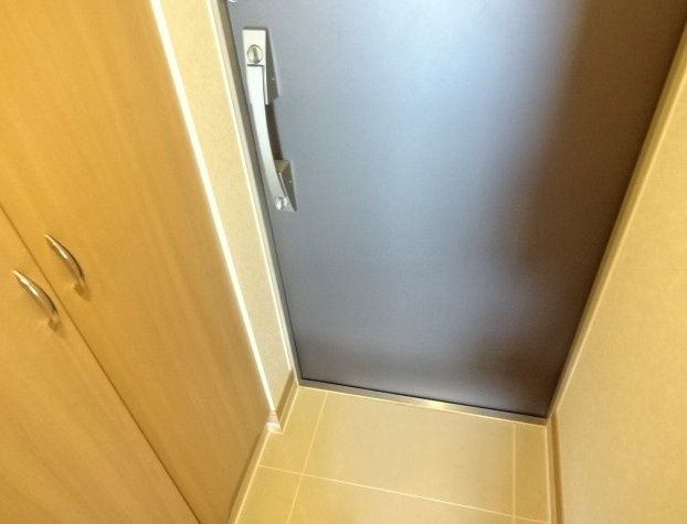 ルーブル亀戸天神前の玄関