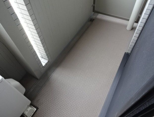 ルーブル亀戸天神前のバルコニー