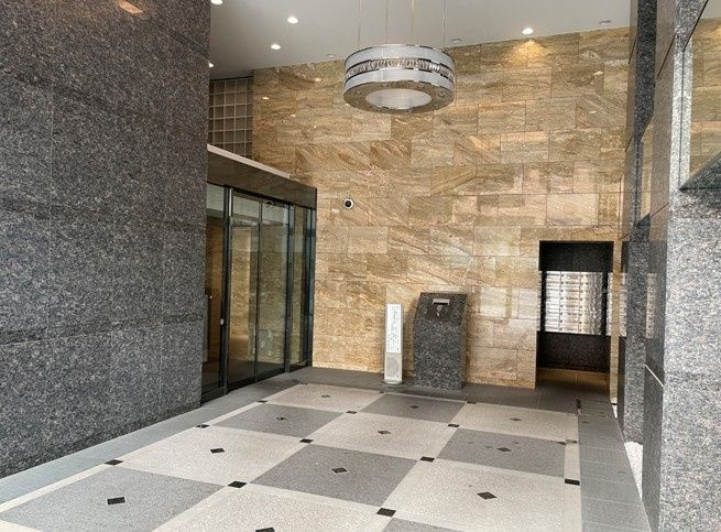 ルーブル亀戸天神前のエントランス