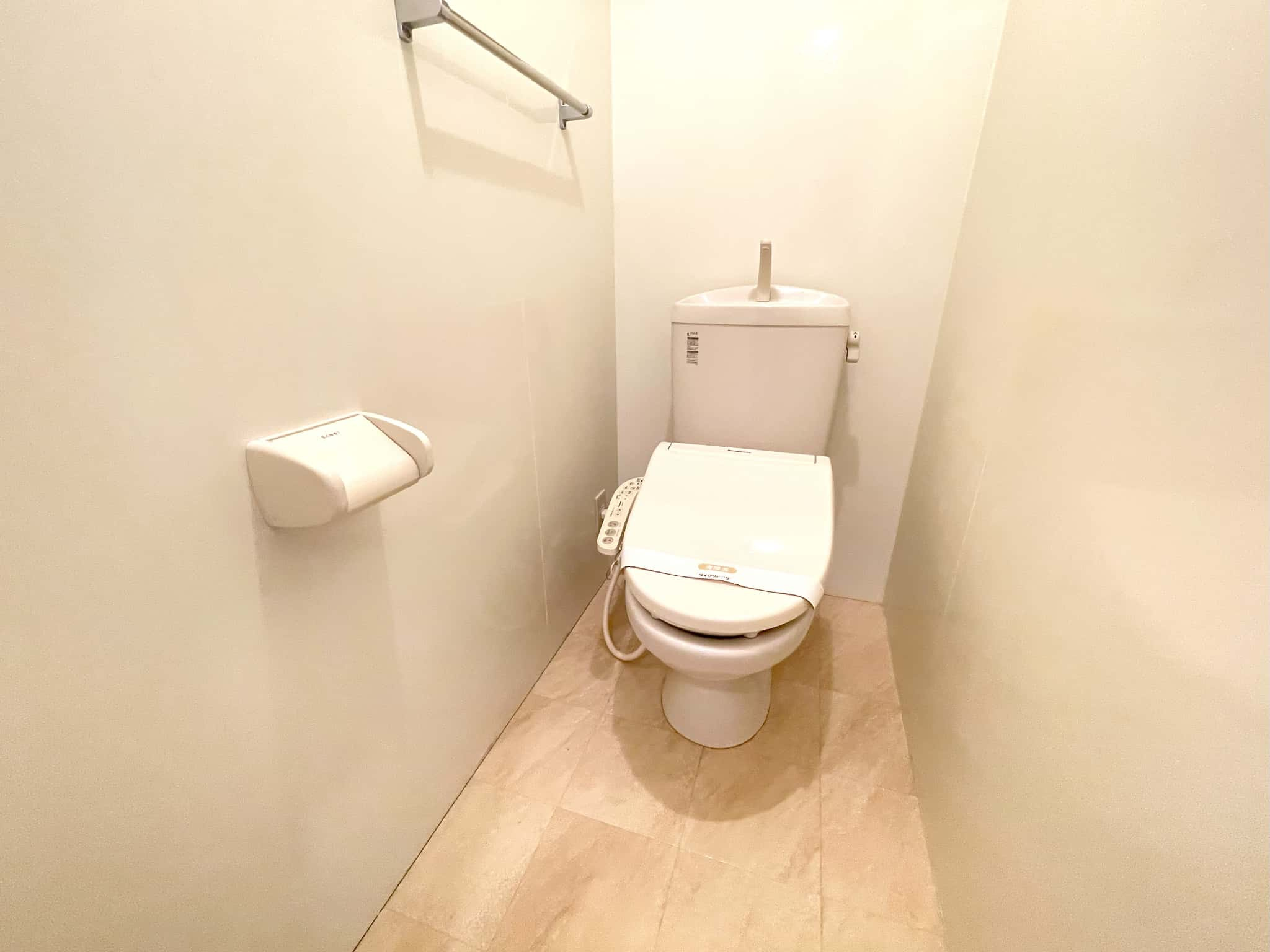 ベルフルールのトイレ|※写真は別室になります。