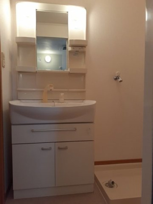 【洗面所】 | ディアコート・タカラ | スペースが確保できる洗面所です