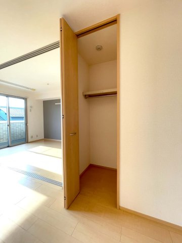 レジデンスSKの収納|LDK収納※写真は別室になります。