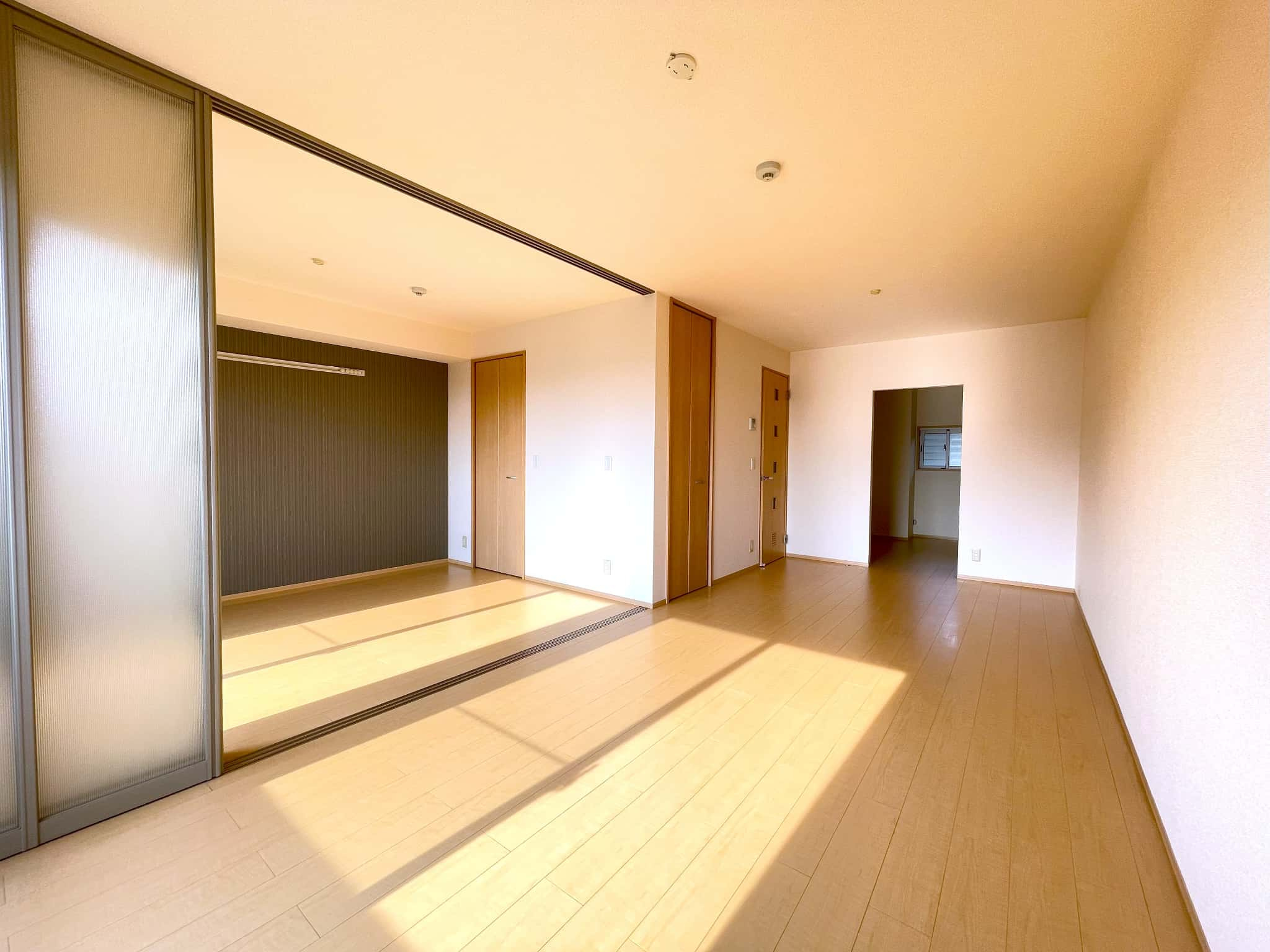 レジデンスSKの居間・リビング|※写真は別室になります。