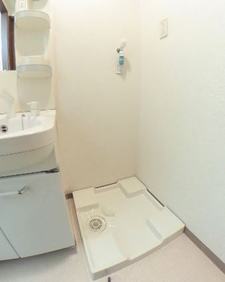 【内装】 | フジパレス北王子 | 室内洗濯機置き場