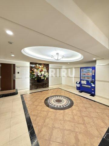 Luxe新大阪SOUTHのロビー