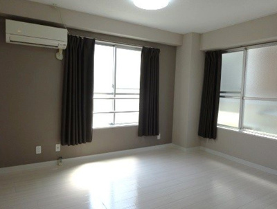 【居間・リビング】 | 大手町ビル