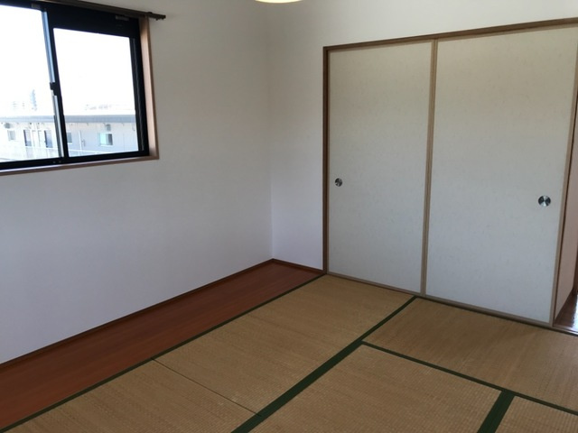 フォブールさなえの和室