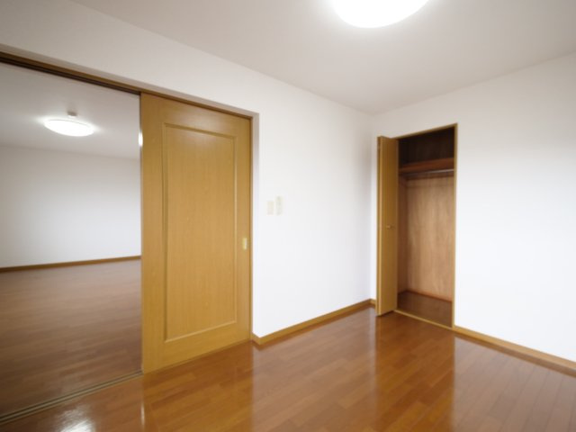 フレシアの洋室|※写真は別の部屋のものです。